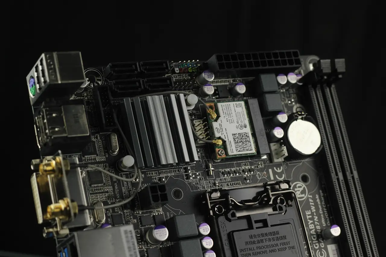 Elon Musk Calls Out Memory Makers Over “Extortionate” Chip Pricing, Says Micron Is Playing Smart for Long-Term Loyalty -